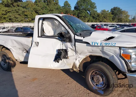 2016 Ford F-250 Xl from USA, damaged, VIN 1FTBF2A69GEA43352